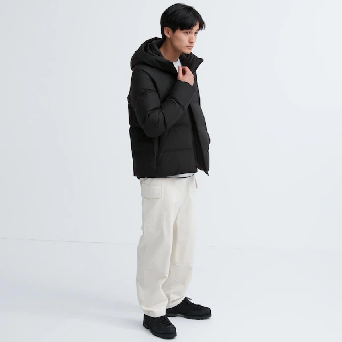 UNIQLO ユニクロ 2023 シームレスダウンパーカ(3Dカット)M UNIQLO ユニクロ 2023 シームレスダウンパーカ(3Dカット)M