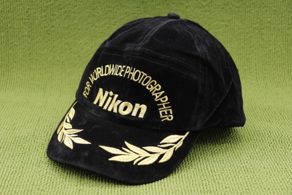 未使用新品 レア NIKON ニコン FOR WORLDWIDE PHOTOGRAPHER フォトグラファー 帽子 キャップ 帽子 ブラック 刺繍ゴールド 管理No3Gm_画像1