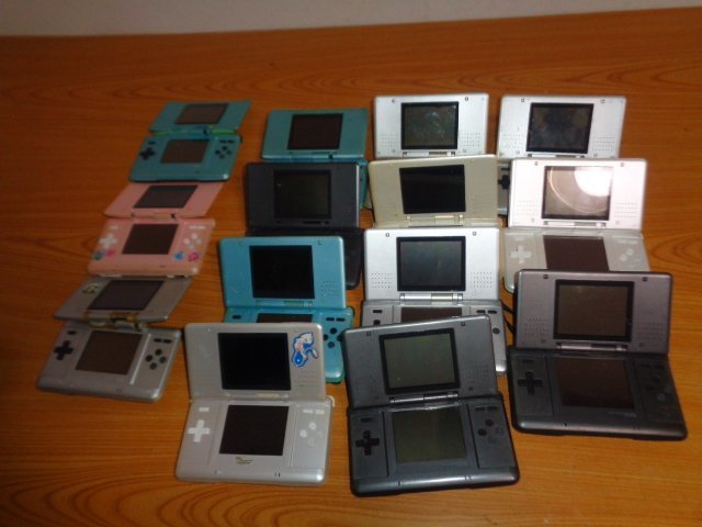 14台まとめてセット　DS　ジャンク品　初期型　NTR－001JPN　ニンテンドー　任天堂　NINTENDO_画像1