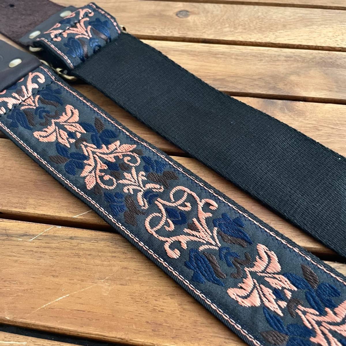 Meekos Black and gold jacquard guitar strap guitar strap UK hand made 