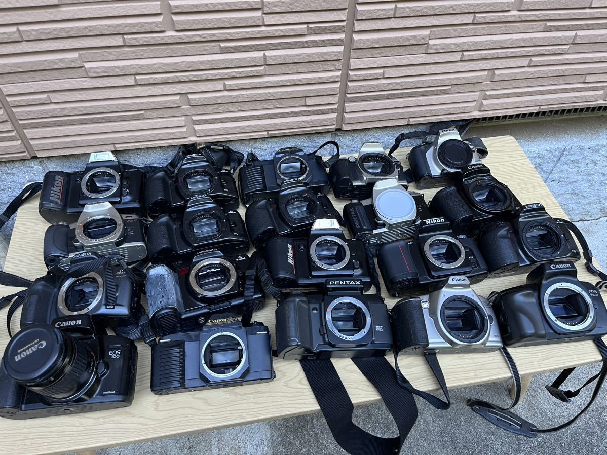 【ジャンク】カメラ　30台まとめ売り　Canon MINOLTA PENTAX Nikon_画像1