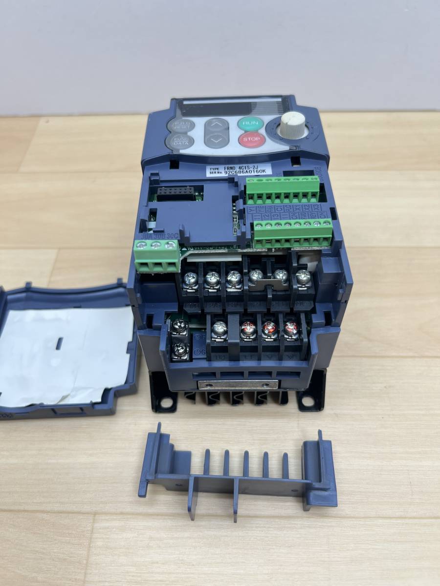 FRN0.4C1S-2J 富士電機 インバータ 管理番号：310Y3-014_画像3