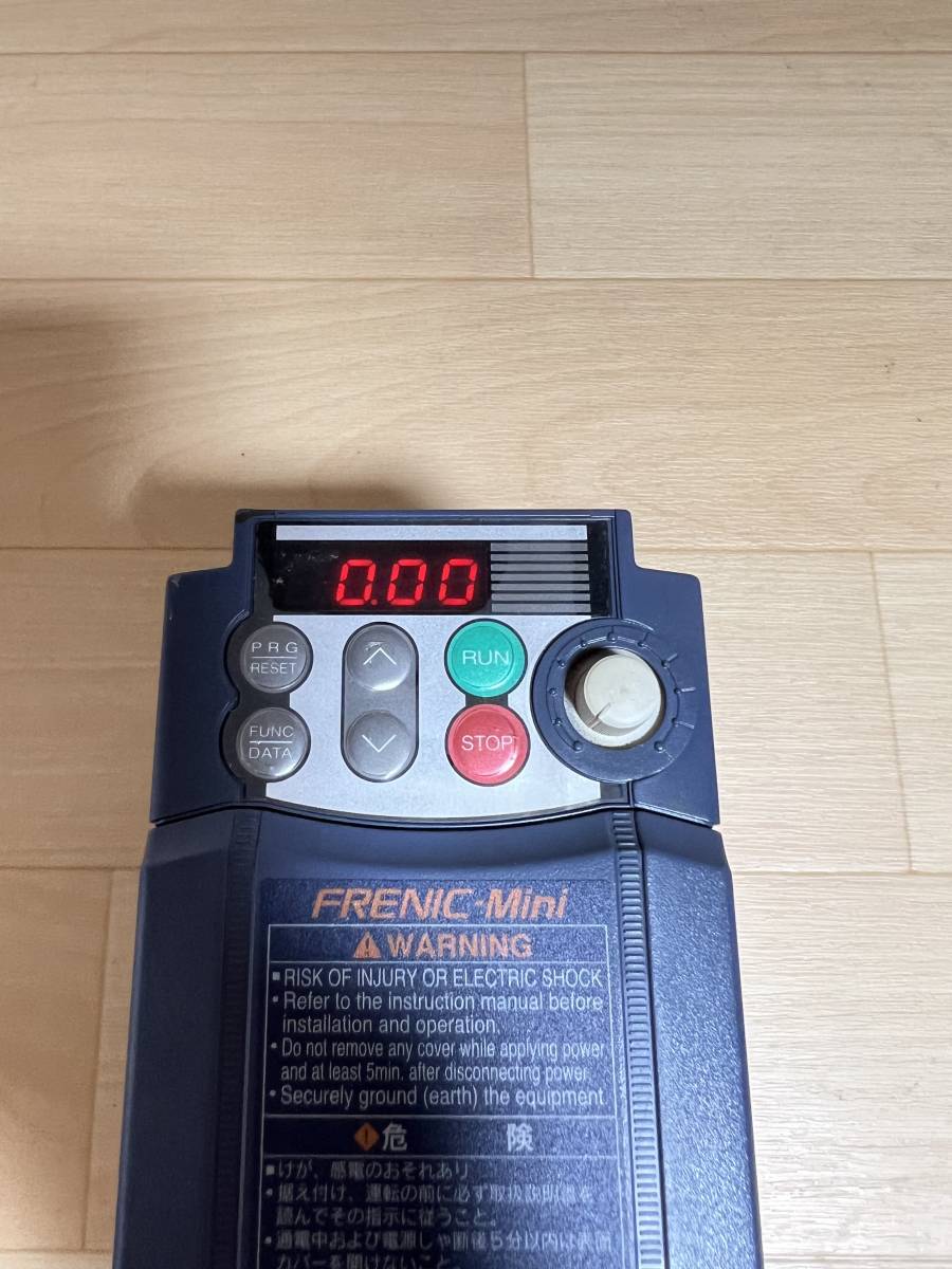 FRN0.4C1S-2J 富士電機 インバータ 管理番号：310Y3-014-