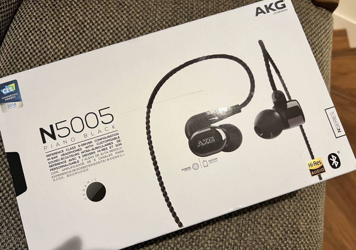 選ぶなら ( AKG アーカーゲー 密閉型ヘッドホン 新品 K72 / ) AKG