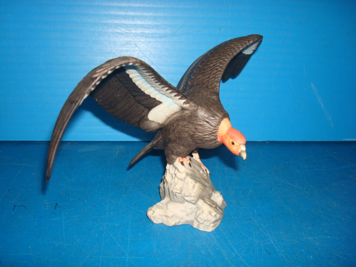  Condor, Hayabusa, owl. ornament ( ceramics made ) TCHF3