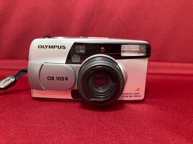 ※20646 OLYMPUS OZ 105R コンパクトフィルムカメラ 通電確認済み ZOOM38-105mm 個人保管品 オリンパス _画像3