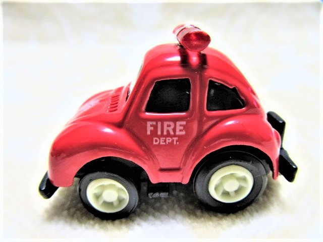 即決 ミニカー　FIRE DEPT. 赤 消防車 プルバックカー　_画像2