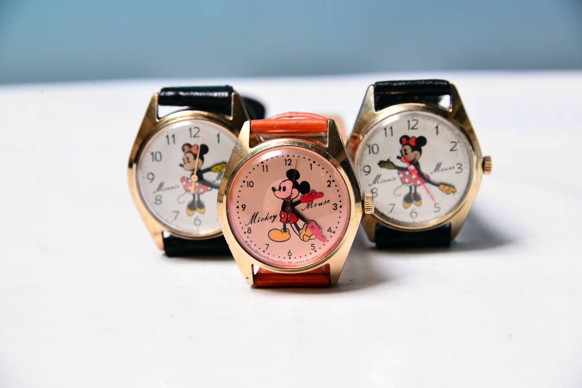 即決　SEIKO　 ● ディズニータイム ● ミッキーマウス　７石仕様　手巻き時計　ＧＯＬＤトーン