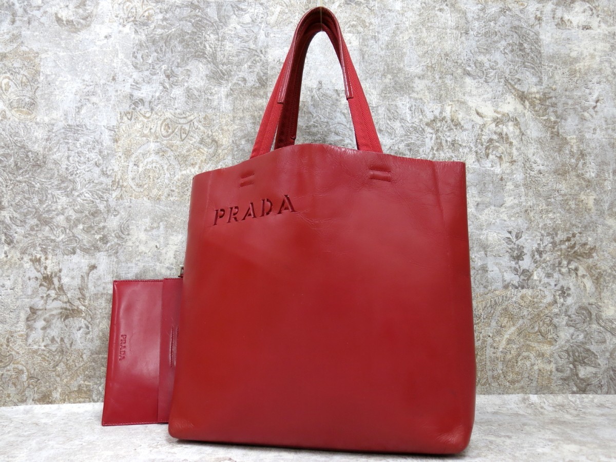 国内在庫】 □美品□PRADA プラダ□ロゴ型抜き□カーフ レザー 本革