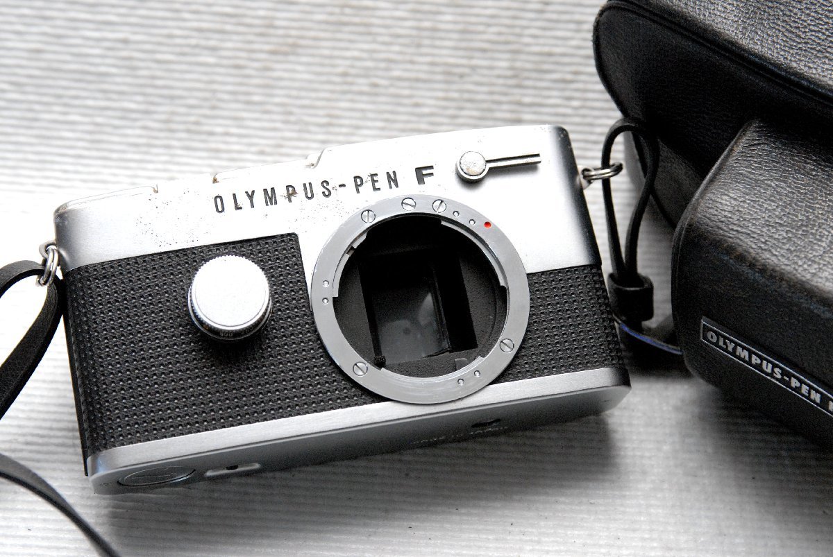 OLYMPUS オリンパス 人気のハーフサイズ 高級一眼レフカメラ PEN-FT