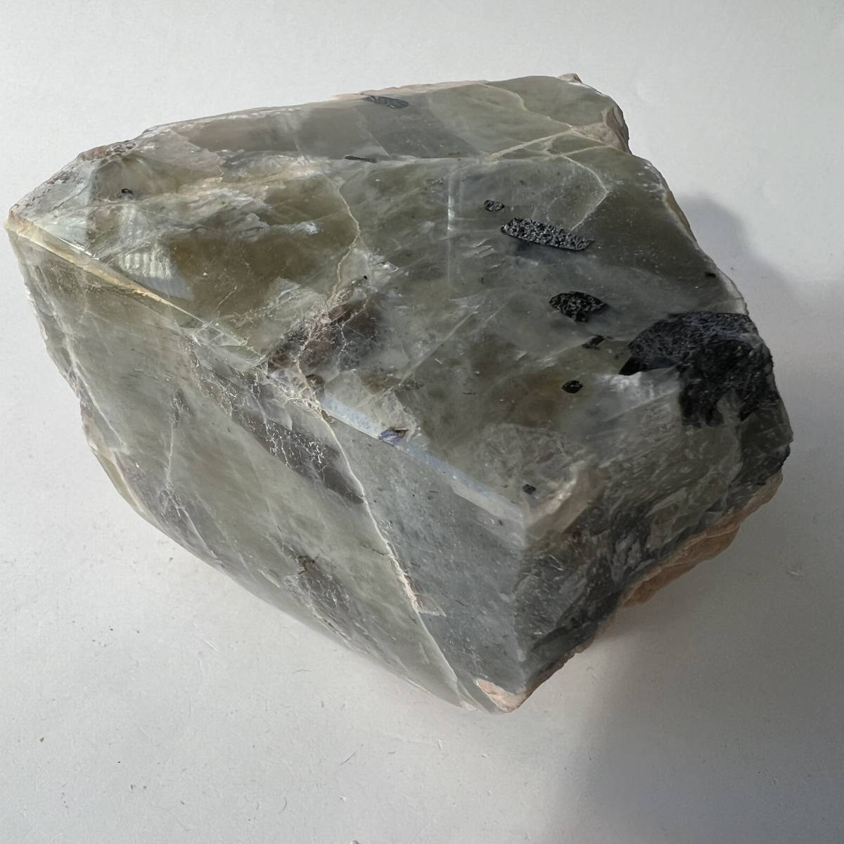 【E22480】 グリーンムーンストーン ガーニエライト グリーン ムーンストーン 天然石 鉱物 原石 パワーストーン