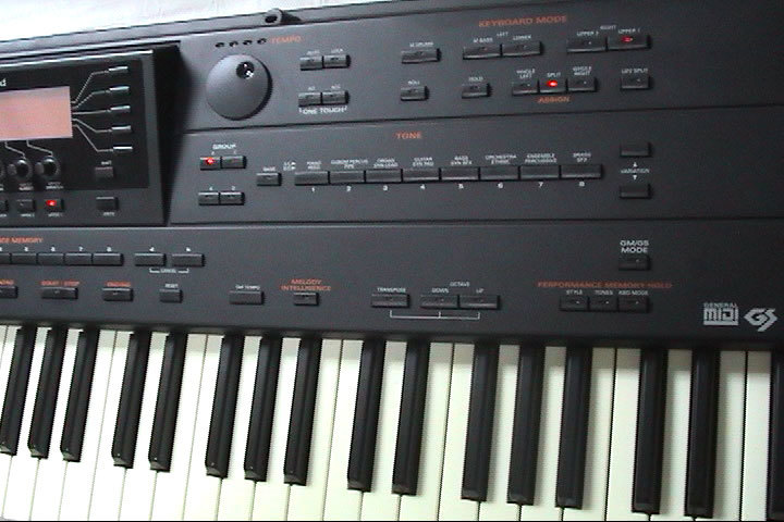 Roland G-800 ローランド 76鍵盤　64ボイス32パート　シンセサイザー　アレンジャー・ワークステーション _画像2