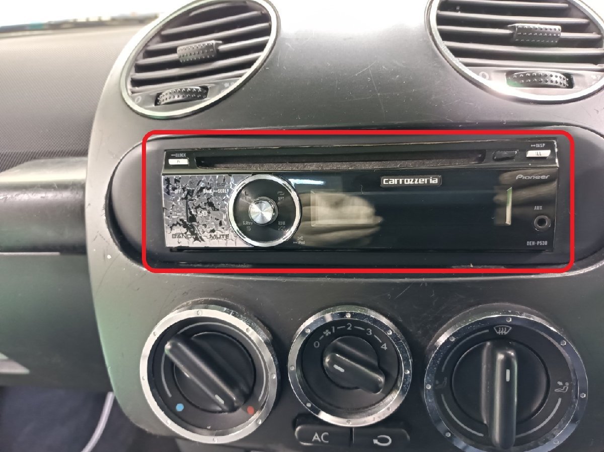 VW ラジオプレーヤー CDプレーヤー ニュービートルターボ 9CAWU 2005 #hyj C105037_画像1