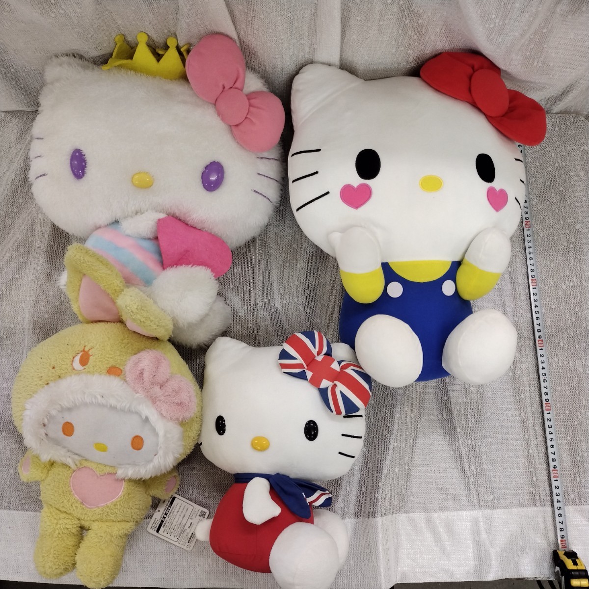 NR414 1スタ ハローキティ サンリオ ぬいぐるみ キティちゃん まとめ SANRIO HALLOKITTY クッション キーホルダー コラボ 衣装 制服_画像6