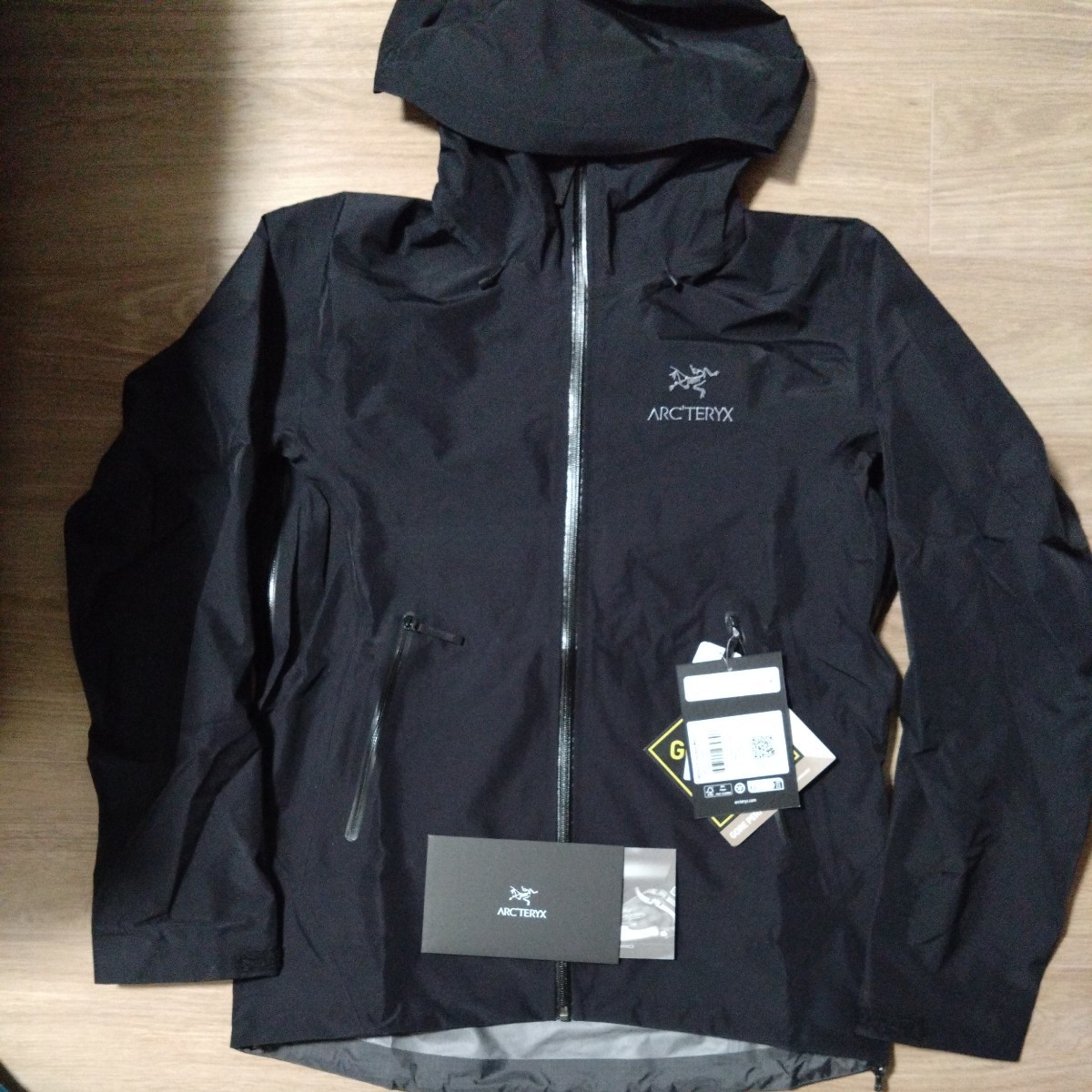 優れた価格 【新品】アークテリクス BETA LT JACKET BLACK Mサイズ