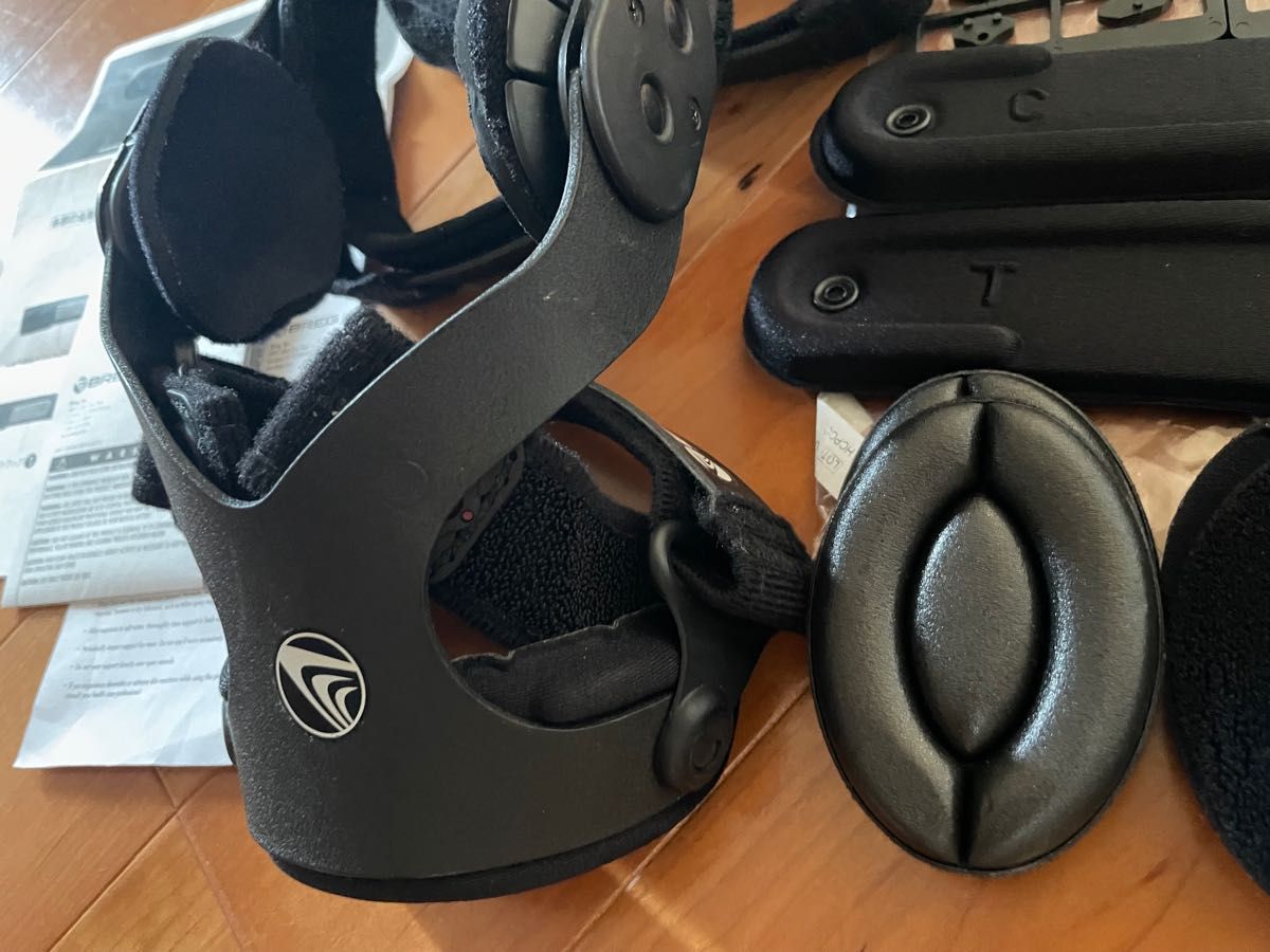 膝関節用装具 BREG社 CompactX2K ニーブレース ACL/MCL/LCL 中古 膝関節用装具 BREG社 CompactX2K ニーブレース ACL/MCL/LCL 中古