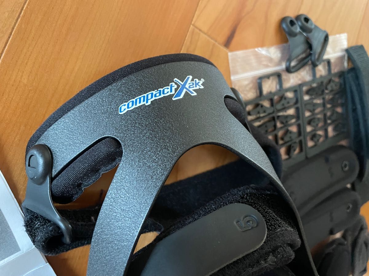 膝関節用装具 BREG社 CompactX2K ニーブレース ACL/MCL/LCL 中古 膝関節用装具 BREG社 CompactX2K ニーブレース ACL/MCL/LCL 中古
