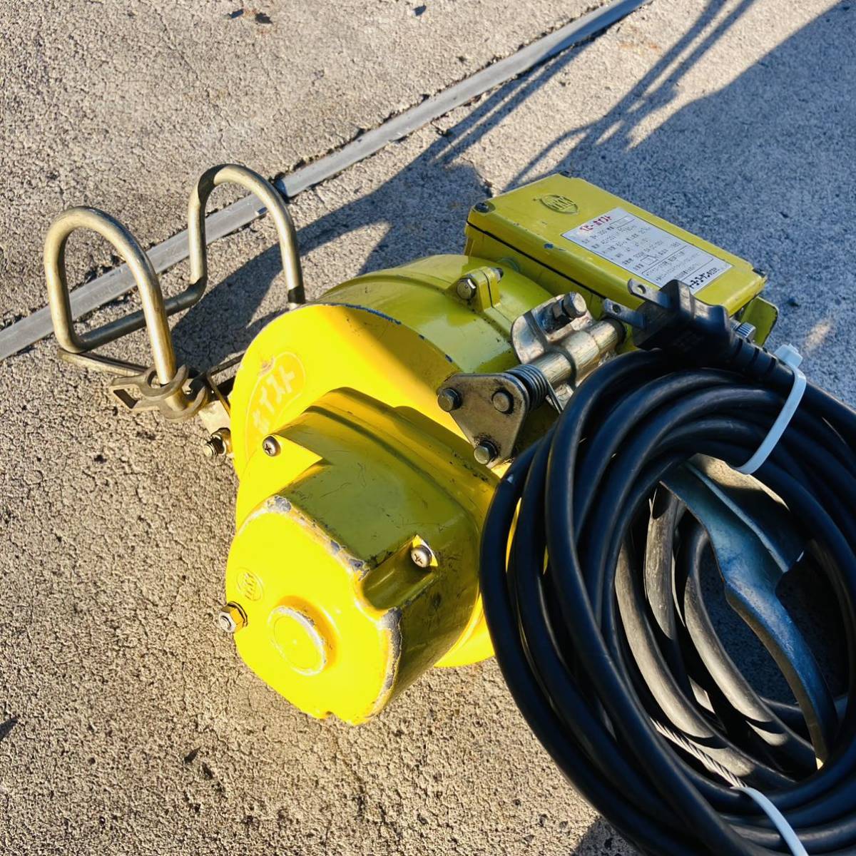 トーヨーコーケン 100Vベビーホイスト 電動ウインチ ワイヤー15m トーヨーコーケン 100Vベビーホイスト 電動ウインチ ワイヤー15m