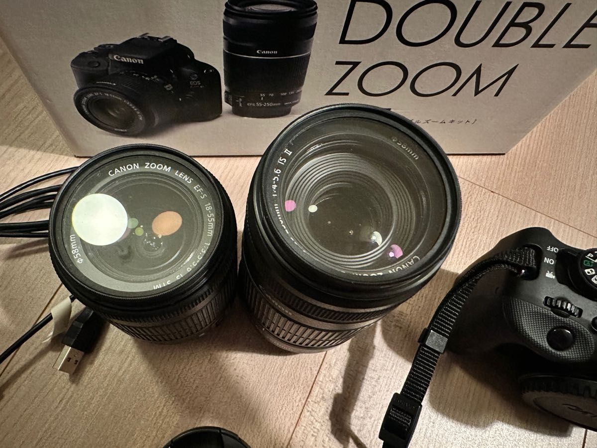 Canon EOS KISSX7 ダブルズームキット デジタル一眼レフカメラ