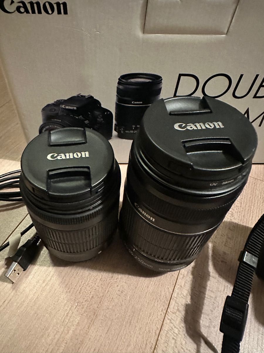 Canon EOS KISSX7 ダブルズームキット デジタル一眼レフカメラ