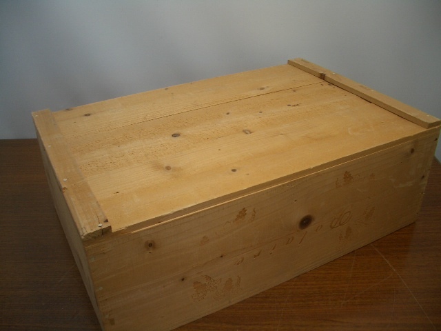 ◆ワインケース 木箱　52㎝×34.6㎝×18.4㎝　インテリア　収納ケース　保管箱　DIY材料　２　　　　_画像4