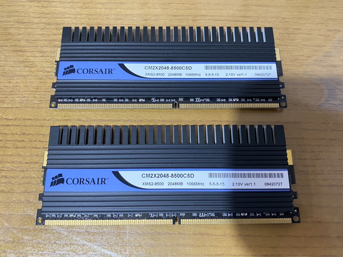 中古 Corsair DOMINATOR PC2-8500U DDR2-1066 4GB 2GBx2 動作確認済 Memtestエラーなし_画像3