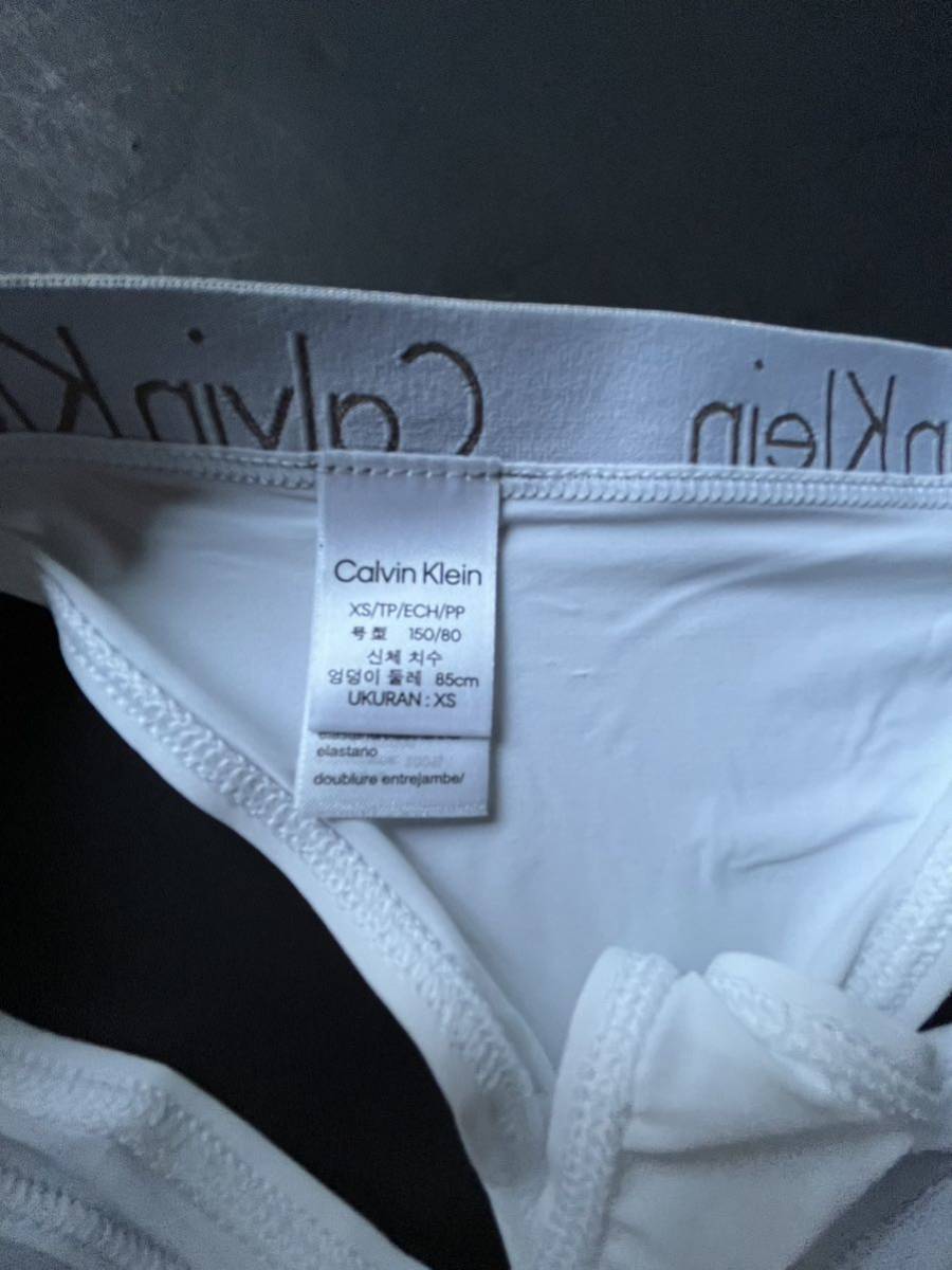 【送料無料】新品★Calvin Klein カルバンクライン Thong Tバック ショーツ XS （日本サイズXS～S位）白2 人気品oc_画像5