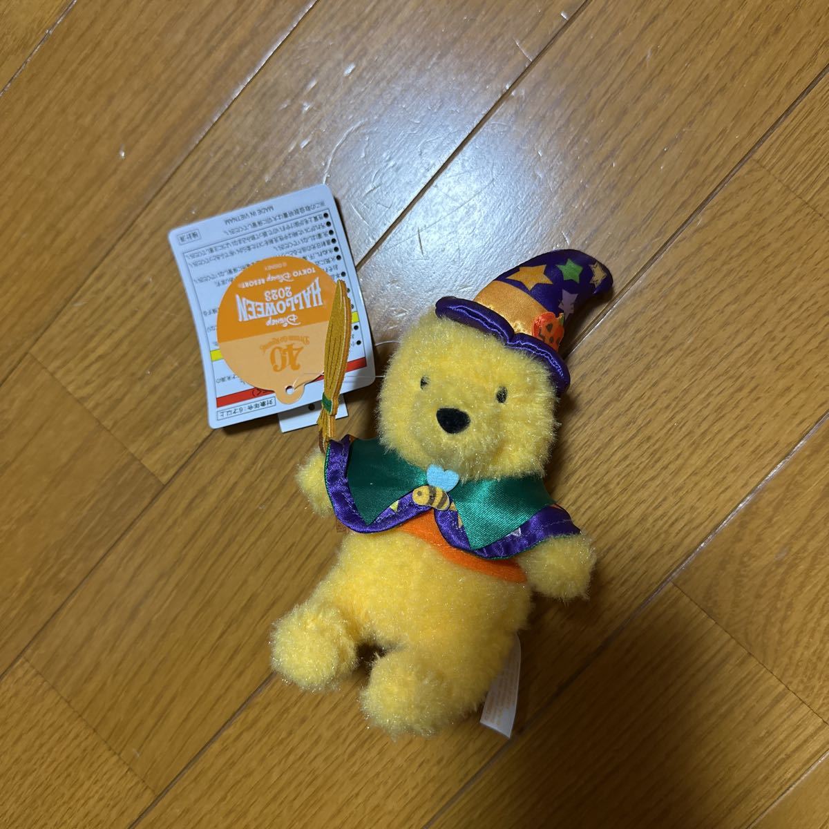 未使用 ディズニー ハロウィーン 2023 くまのプーさん ぬいぐるみバッジ プーさん ぷー ディズニー_画像1