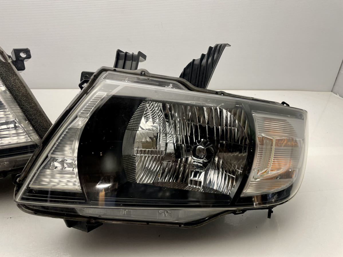 美品 ホンダ GK1 GK2 モビリオ 純正 HID ヘッドライト KOITO 100-22610 バラスト付き 動作品 左右セット 送料無料 (E83)_画像3