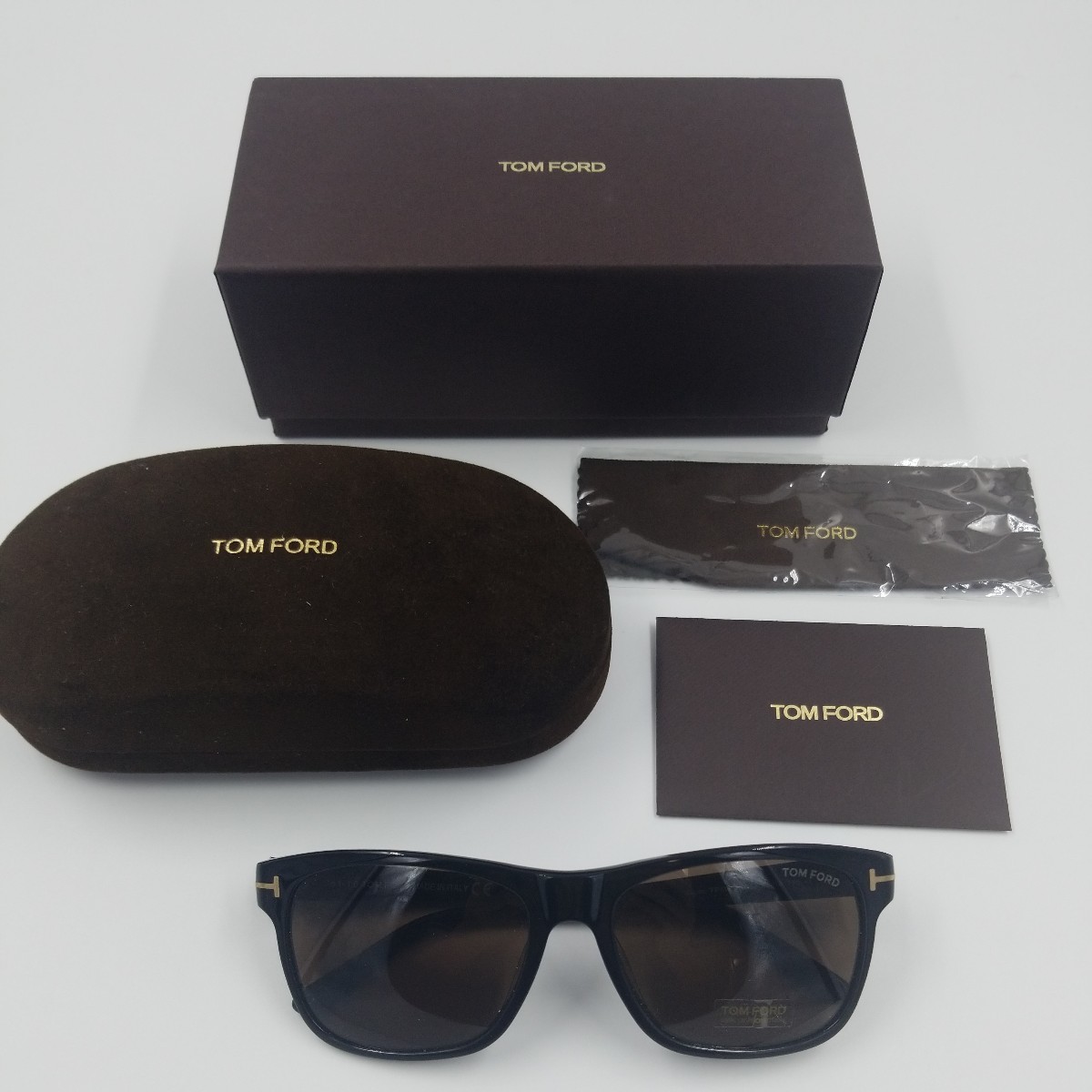 【新品未使用品】トムフォード サングラス TOM FORD TF698-F 01J Giulioアジアンフィット