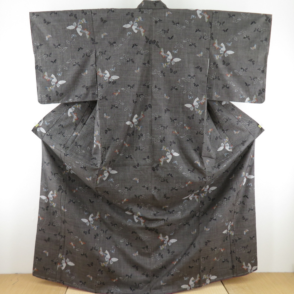 紬 着物 大島紬 蝶々 一元式 袷 バチ衿 茶色 正絹 カジュアル着物 仕立て上がり 身丈164cm 美品