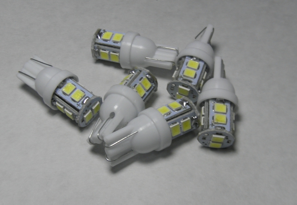 ★T10ウェッジ球 SMD/LED10連 ★即決10個+2個で350円★送料120円より_画像1