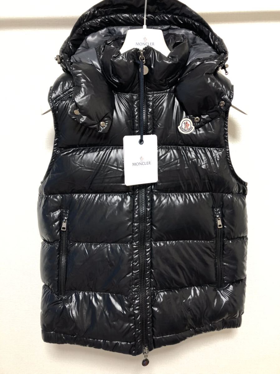 送料無料 未使用 MONCLER BORMES 3 モンクレール ブラック ダウンベスト 正規品　定価203500円 ダウン ベスト ジレ フード アウター_画像1