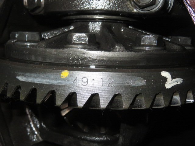 * Nissan Skyline E-HR33 normal rear differential gear Junk used *