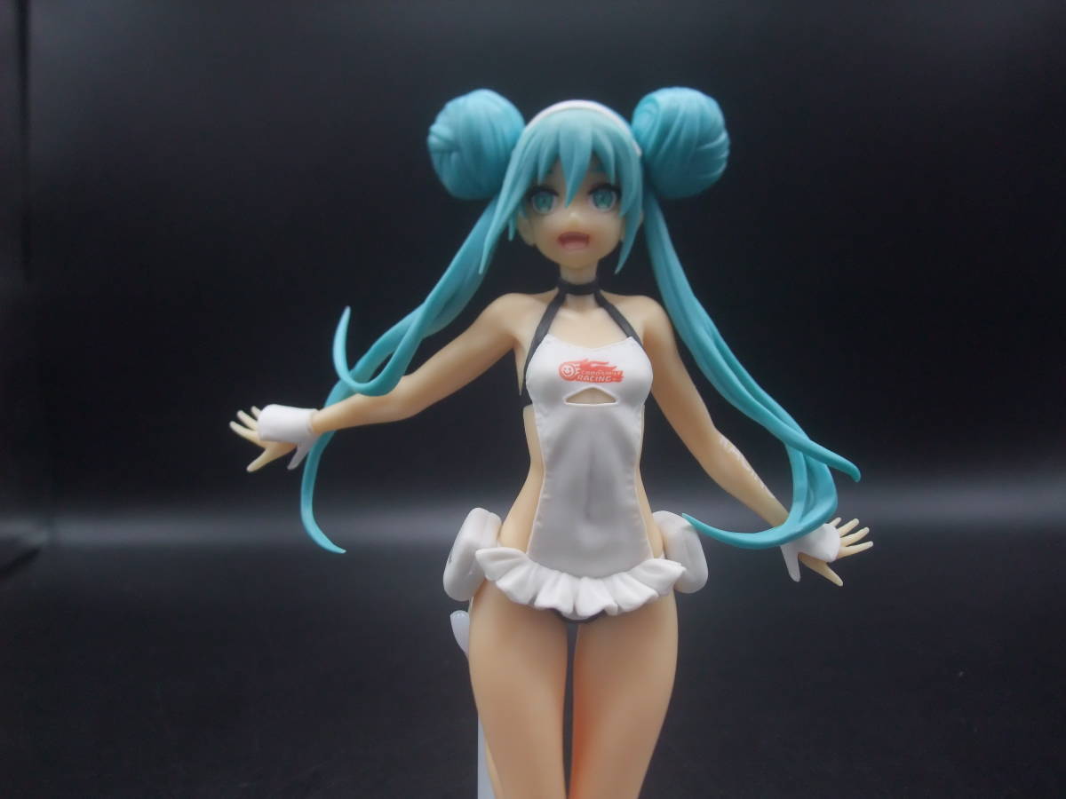 初音ミクレーシングVer. レーシングミク2022 Tropical Maid Ver.　_画像2