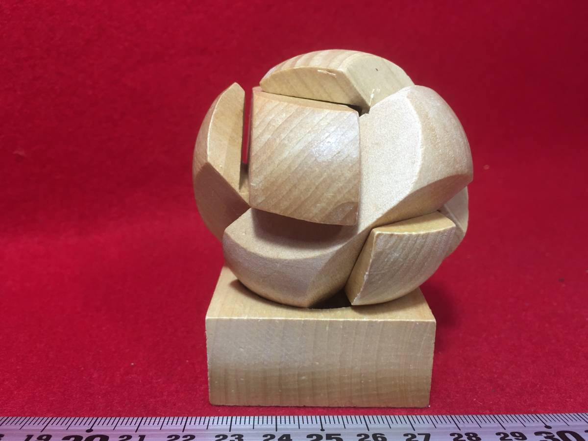 W WINTON puzzle rings wooden toy toy pedestal attaching decoration ornament 3D solid Rubik's Cube sama . thing head. gymnastics talent tore wooden. environment ..... rare article C