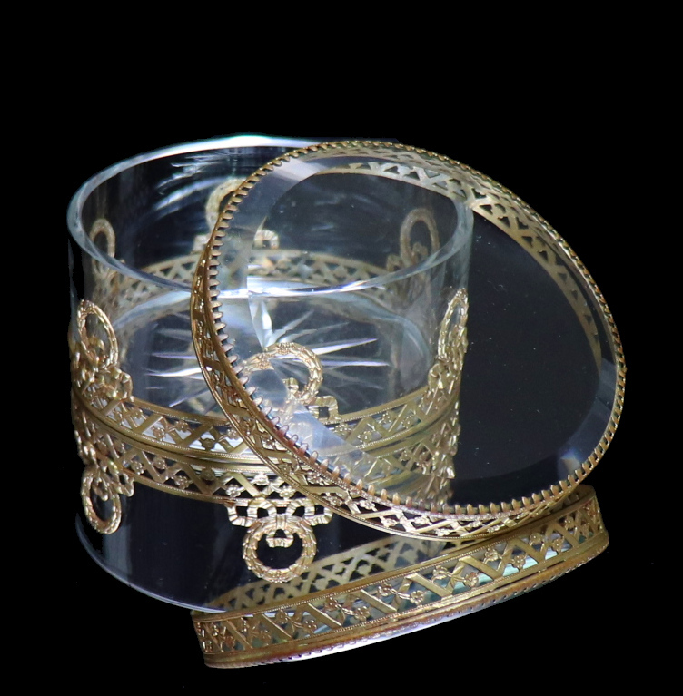 オールド・バカラ (BACCARAT) 1880年頃 ブロンズ装飾 小物入れ オールド・バカラ (BACCARAT) 1880年頃 ブロンズ装飾 小物入れ