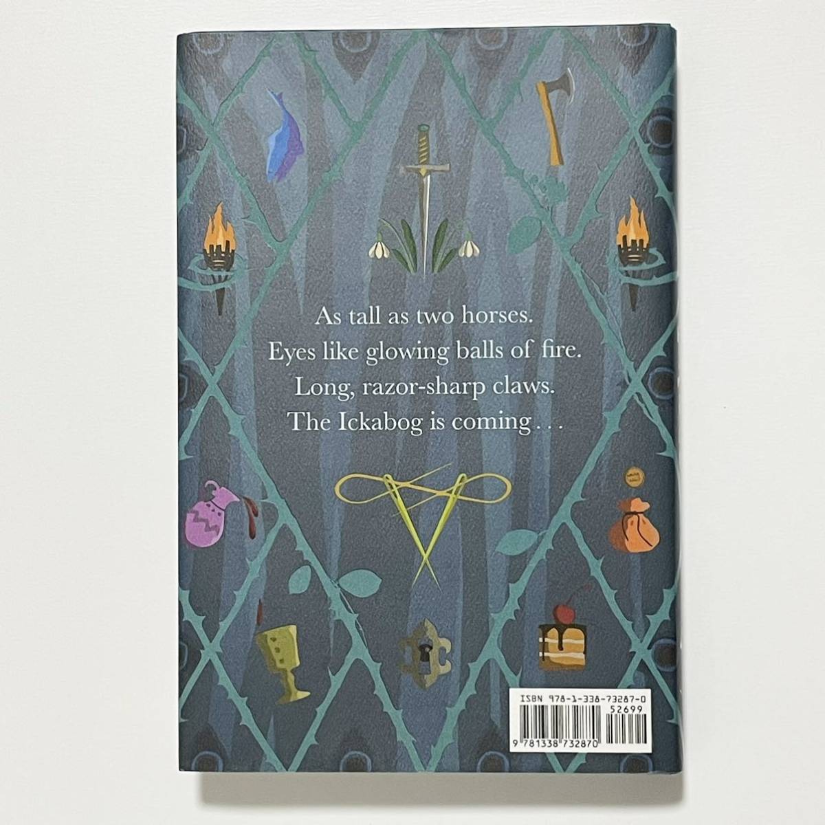 洋書/英語 The Ickabog / J. K. Rowling / hardcover (イッカボッグ/J・K・ローリング/ハードカバー/児童書/多読) 洋書/英語 The Ickabog / J. K. Rowling / hardcover (イッカボッグ/J・K・ローリング/ハードカバー/児童書/多読)