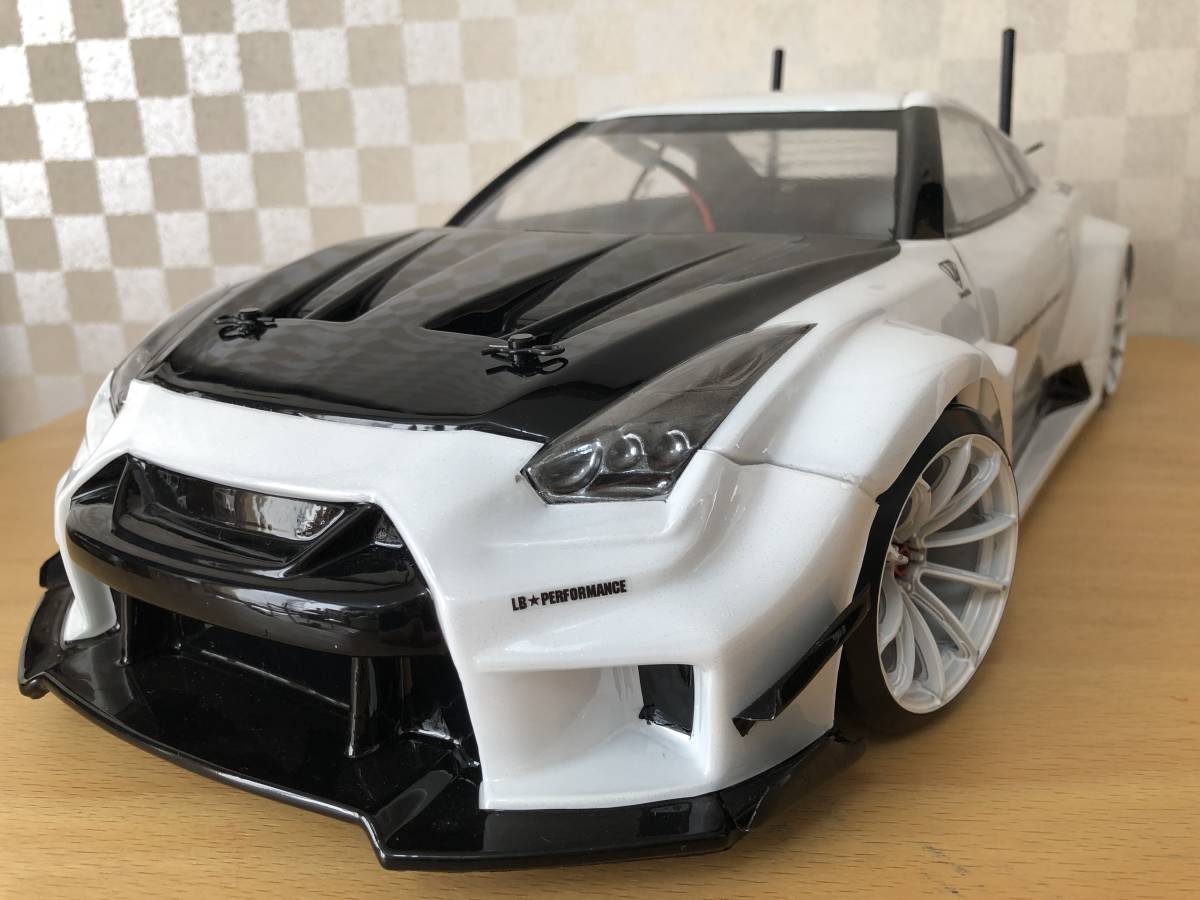 1/10 電動RC ヨコモ GT-R R35 リバティーウォーク ＋ YOKOMO ドリフト