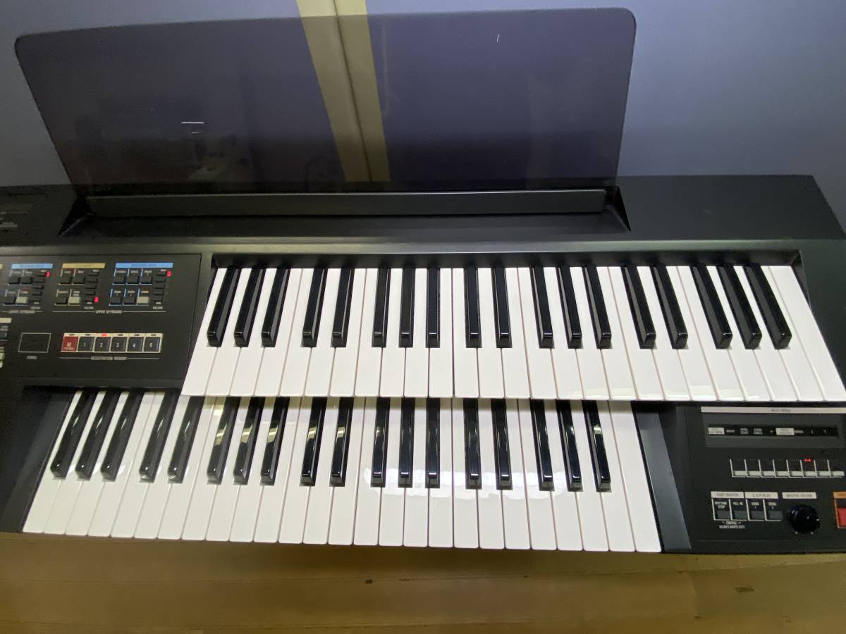  самовывоз YAMAHA electone ME-55( стул имеется )