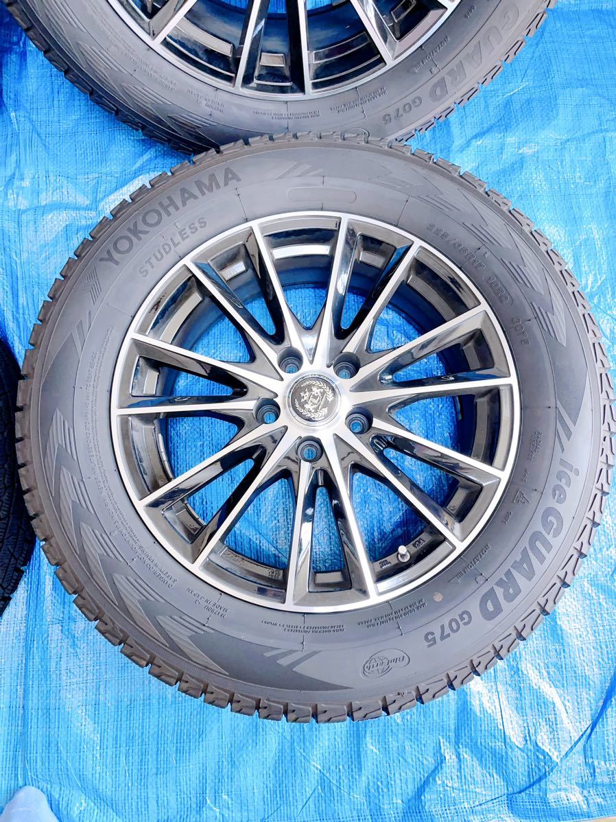 美品　バリ溝225/65R17スタッドレス4本セット　溝9mm以上　PCD114.3x5H 17x7j ハブ径73mm 参考装着車種ハリアー　RAV4 CX8 アルファード_画像4