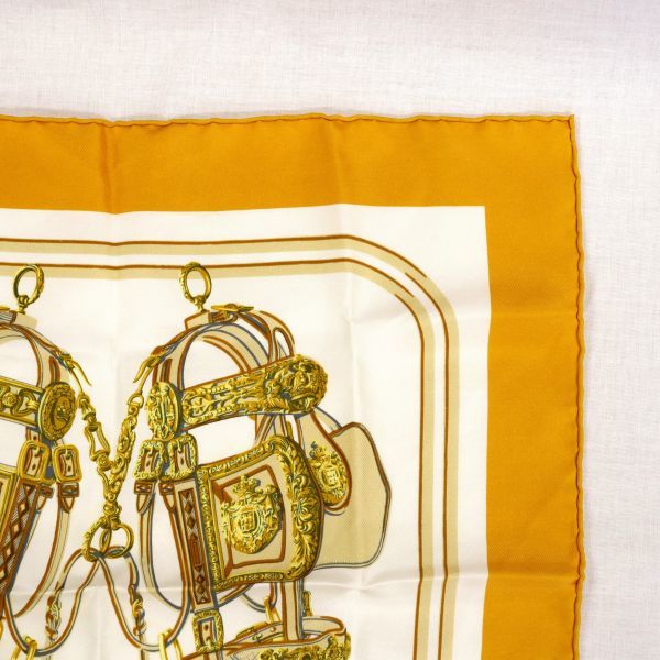 【送料無料】美品　HERMES　エルメス　プチカレ40　ガヴロッシュ　Brides de Gala　式典用馬勒　黄色　シルクスカーフ　21-1832_画像3