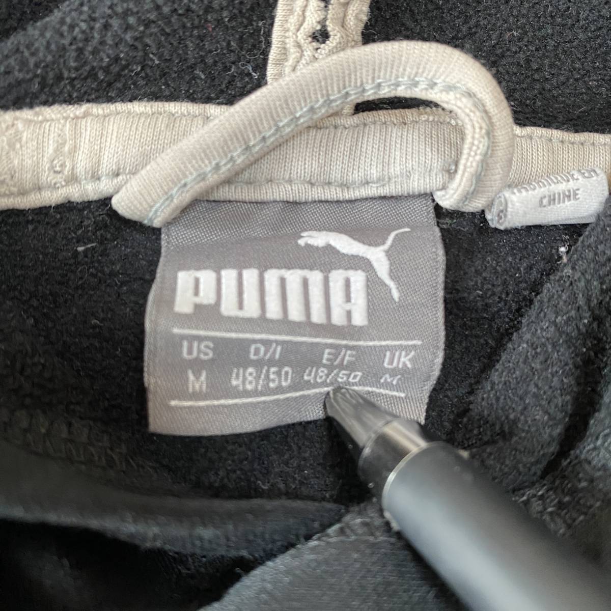 プーマ ストレッチパーカー フーディースウェット ビッグロゴ タウンユース　　PUMA デカロゴ 裏起毛 ブラック ストリート スポーツ 雅瀬98_画像6