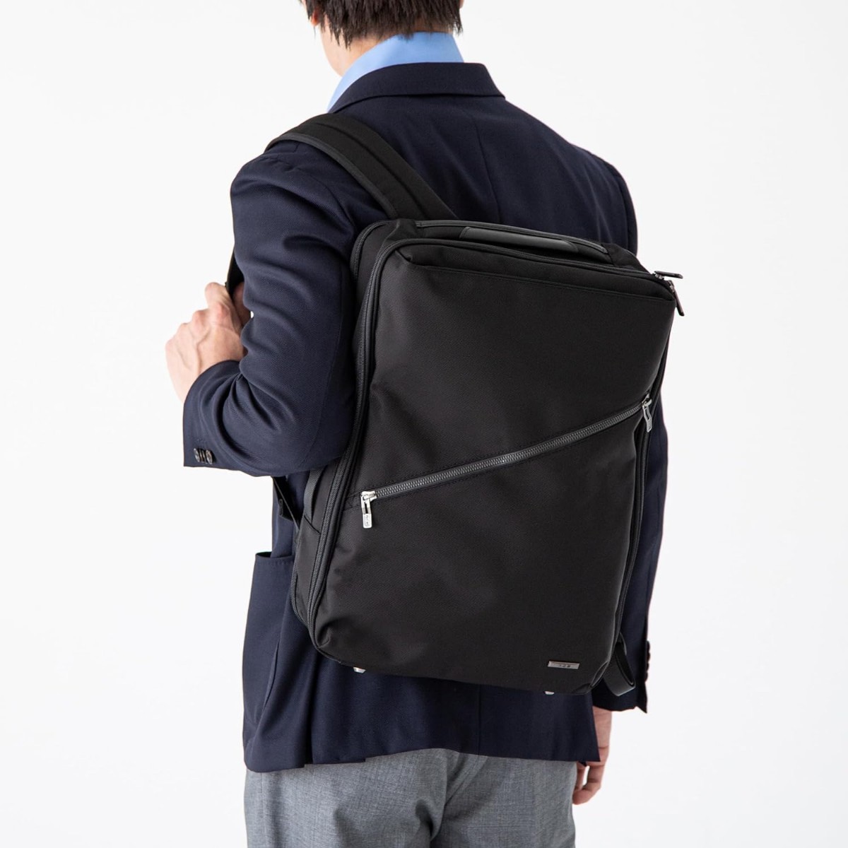 新品 ACE(エース)20L B4 ビジネスリュック 15インチPC収納