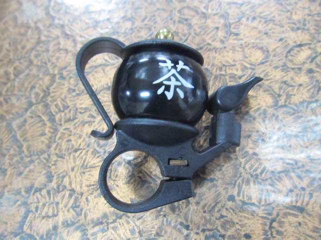 (^-^) postal 200 jpy tea bell * black [ Chiba city pickup OK*pa Pachi .li]*24