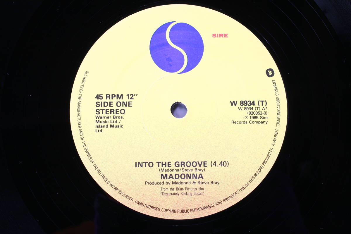 【W 8934】(#37) MADONNA / INTO THE GROOVE マドンナ LPレコード_画像4