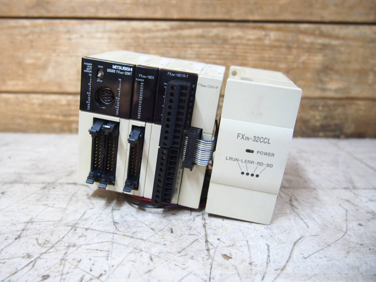 お買得】 FX2NC-16EYR-T FX2NC-16EX FX2NC-32MT シーケンサー 三菱
