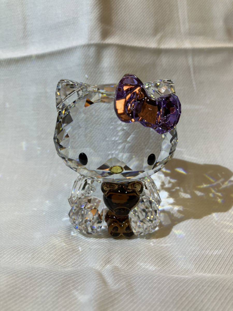 【未使用】スワロフスキー SWAROVSKI 置物 クリスタル hello kitty レア 箱付き 1円 猫 熊 1096879の画像1