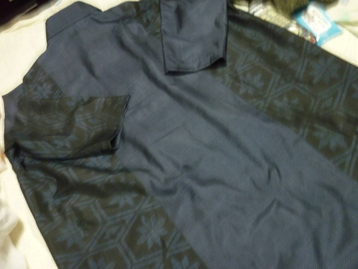 着物リメイク　　手作り　大島紬　亀甲　コート　変わり台付きカラー　　大きいフリーサイズ　　_画像7