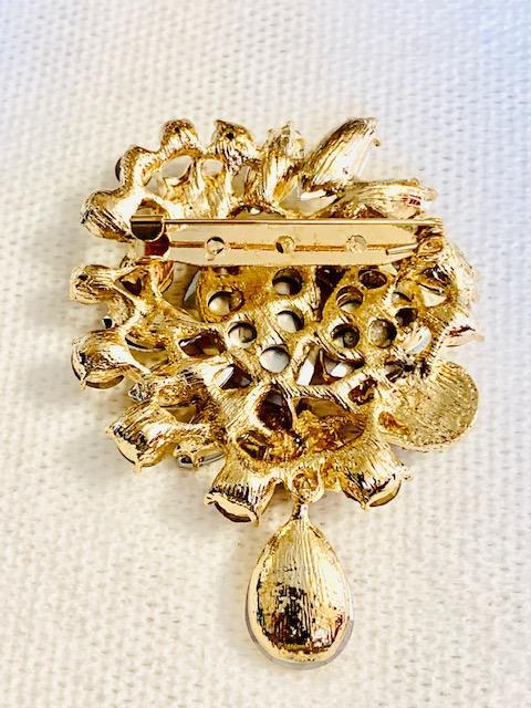  Classic manner . beauty . large grain rhinestone brooch collar decoration 